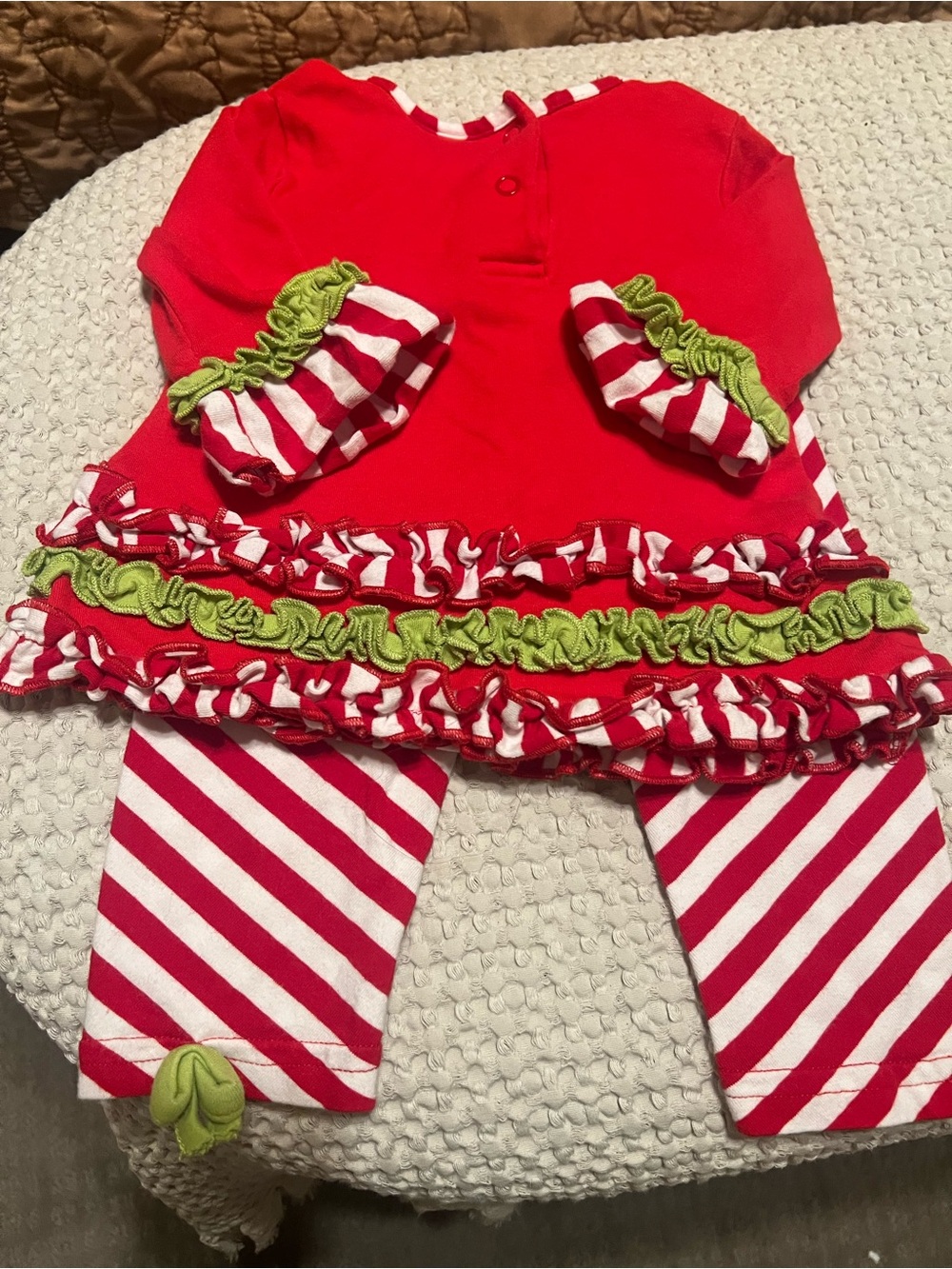 Three Sisters Red Santa Ruffle Set- size 6mon - Picture 4 of 4